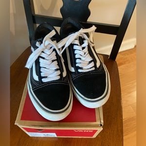 Vans SK8 low, size 7.5 men (women 9)